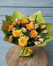 Букет цветов из:  Альстромерии и Розы в Высокогорном
