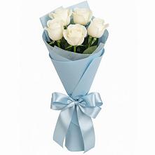 Букет 5 Белых роз Проуд в Высокогорном