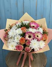 Букет цветов из:  Розы, Герберы и Хризантемы #REPLACE_PRED# Высокогорном