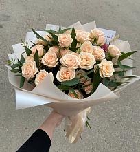Букет Кремовые розы Латте в Высокогорном