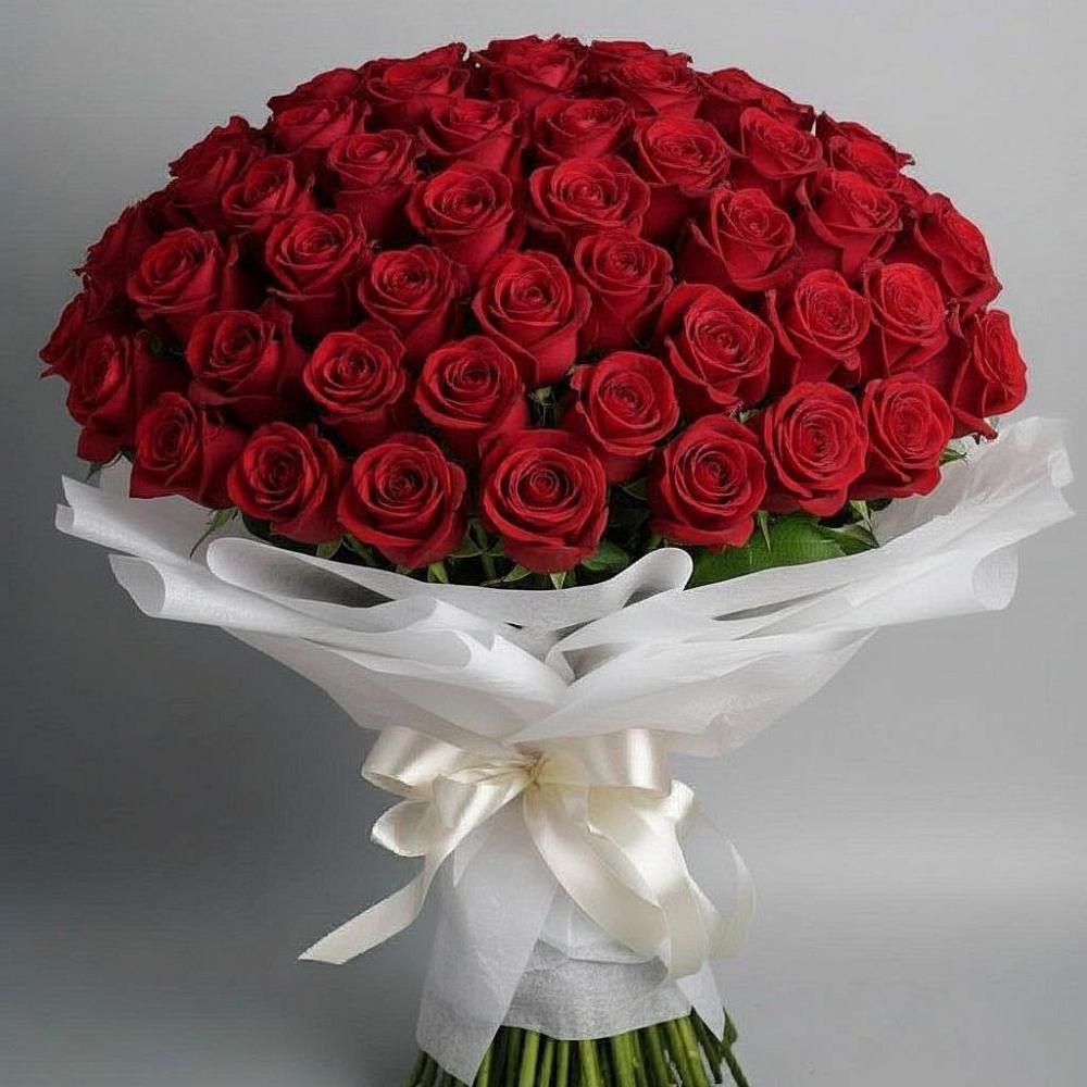 Букет 101 Красная роза Блэк Мэджик в Высокогорном