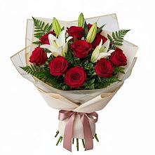 Букет цветов из:  Лилии и Розы в Высокогорном