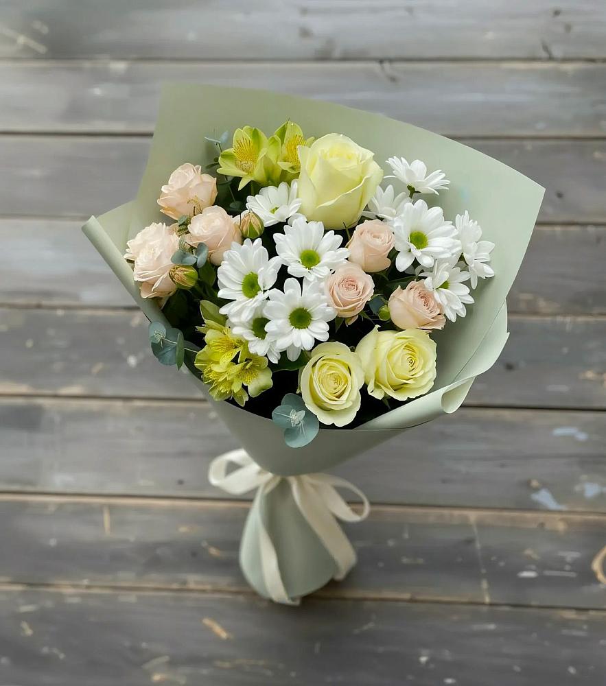 Букет цветов из: Альстромерии, Розы и Хризантемы в Высокогорном