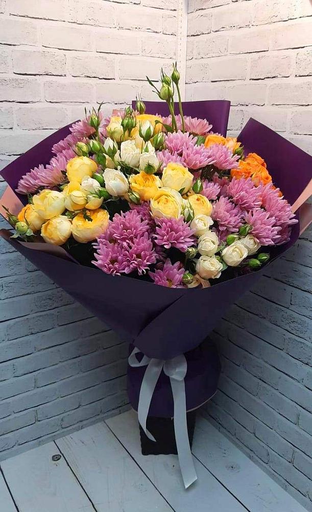 Букет цветов из: Хризантемы и Розы в Высокогорном