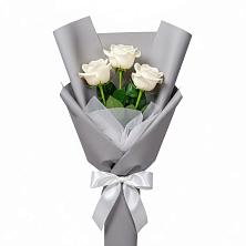 Букет 3 белые розы в Высокогорном