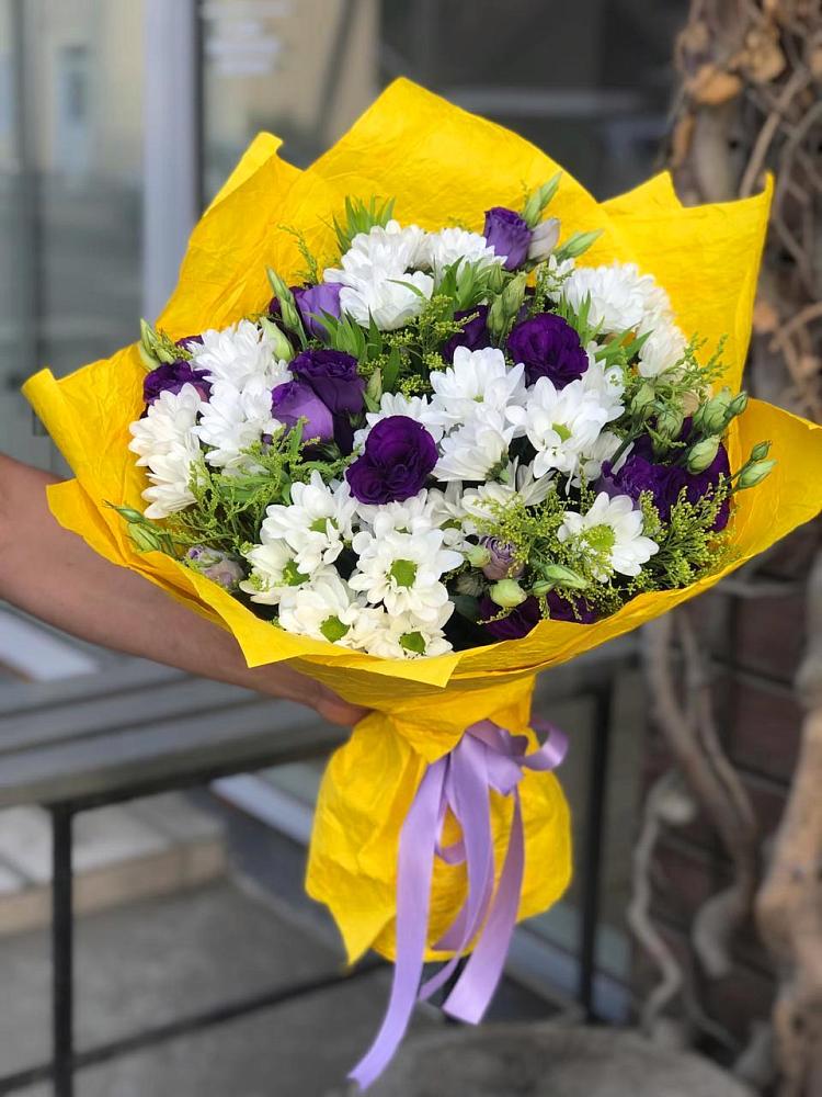 Букет цветов из: Ирисы, Хризантемы и Ромашки в Высокогорном