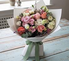 Букет цветов из:  Розы, Лизиантусы и Гвоздики в Высокогорном