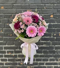 Букет цветов из:  Герберы и Хризантемы в Высокогорном