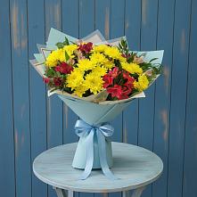 Букет цветов из:  Альстромерии и Хризантемы в Высокогорном