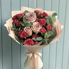 Букет цветов из:  Гвоздики и Розы в Высокогорном