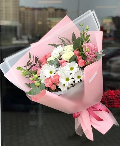 Букет цветов из: Розы, Лизиантусы и Хризантемы в Высокогорном