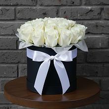 Цветочная композиция из Розы в шляпной коробке в Высокогорном